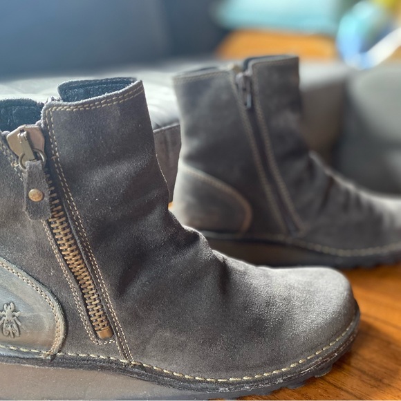 FLY LONDON MONG ANKLE BOOT WITH CHUNKY ZIP 7.5 - Picture 4 of 10